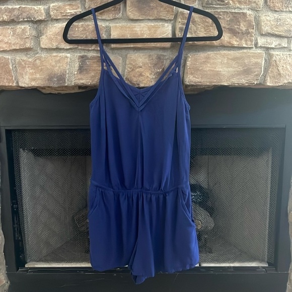 Express blue romper with pockets and adjustable straps. Size XS - Picture 1 of 8